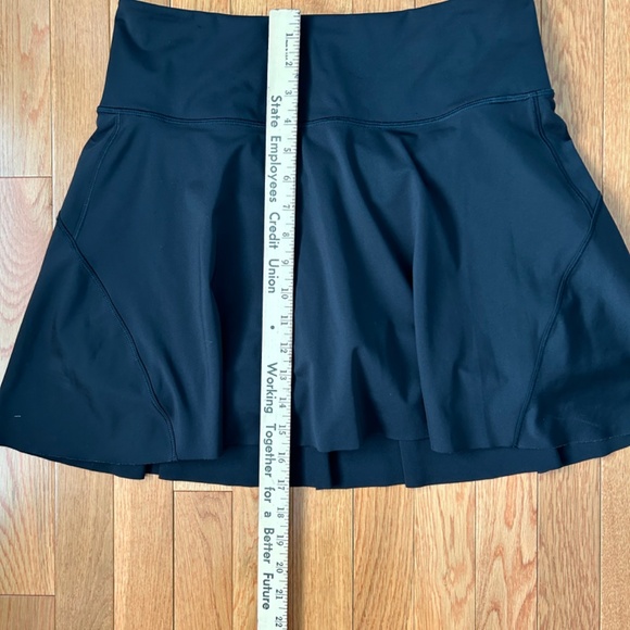Athleta Women's Black Pickleball/Tennis Skirt - Picture 3 of 5